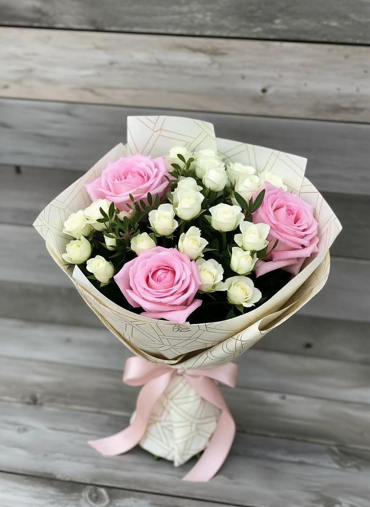 Букет цветов из: Розы в Ерзовке