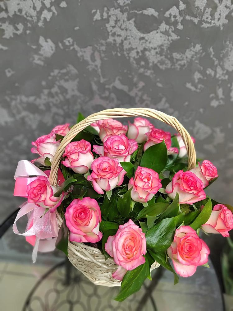 Цветочная композиция из Розы в корзине в Ерзовке