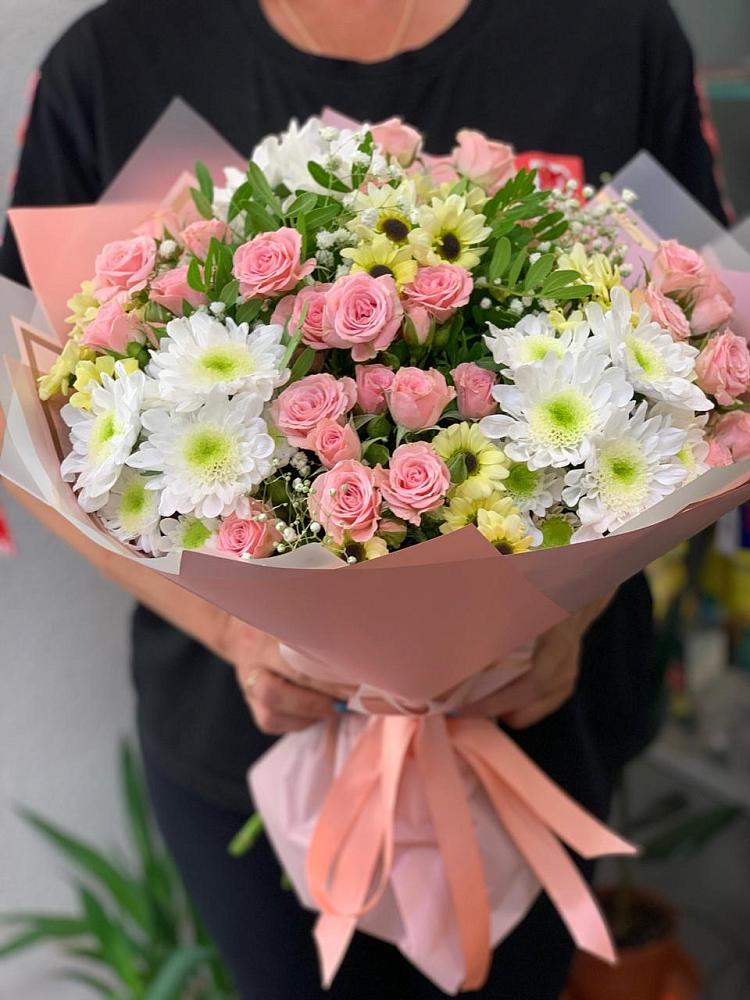 Букет цветов из: Розы и Хризантемы в Ерзовке