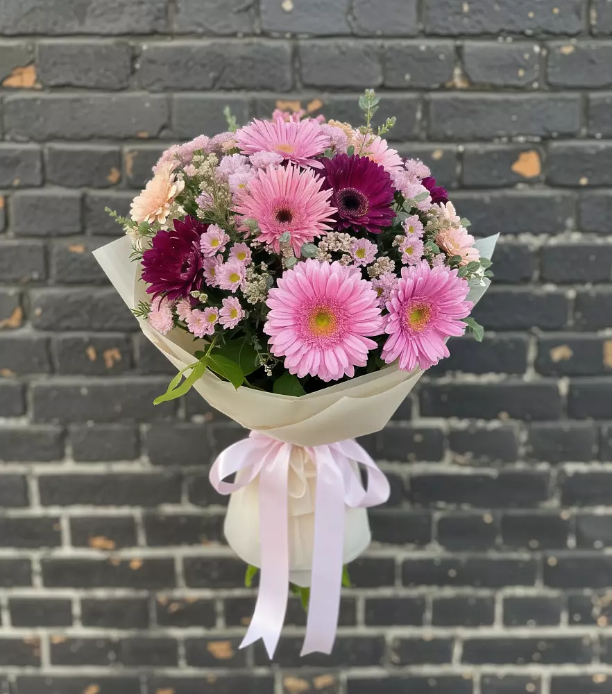 Букет цветов из: Герберы и Хризантемы в Ерзовке