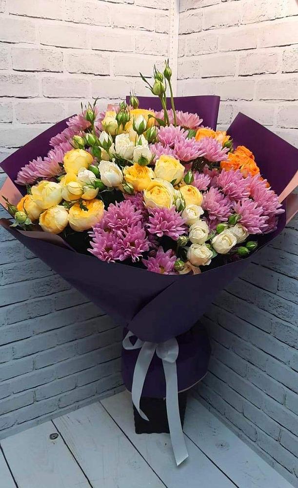 Букет цветов из: Хризантемы и Розы в Ерзовке