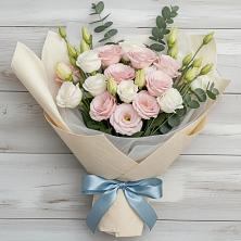 Букет цветов из:  Лизиантусы в Ерзовке