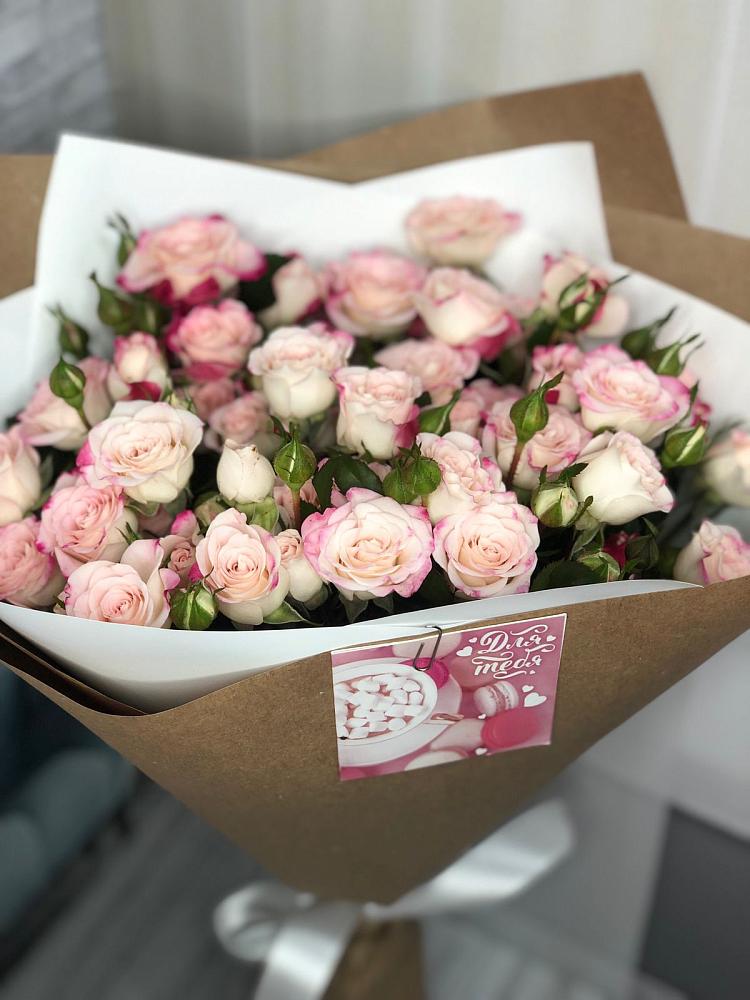 Букет цветов из: Розы в Ерзовке