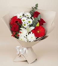 Букет цветов из:  Розы, Хризантемы, Герберы и Лилии в Ерзовке