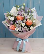 Букет цветов из:  Лизиантусы, Розы, Альстромерии и Гипсофила в Ерзовке