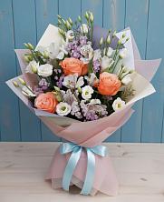 Букет цветов из:  Лизиантусы, Розы, Альстромерии и Гипсофила в Ерзовке