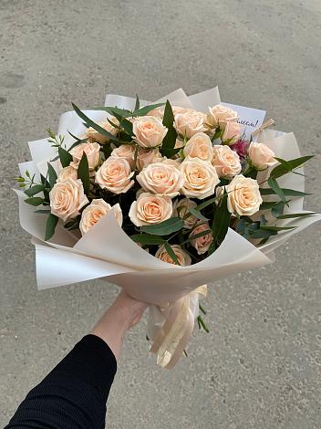 Букет Кремовые розы Латте в Ерзовке