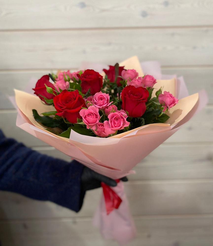 Букет цветов из: Розы в Ерзовке