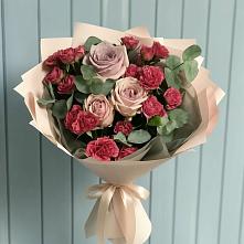 Букет цветов из:  Гвоздики и Розы в Ерзовке