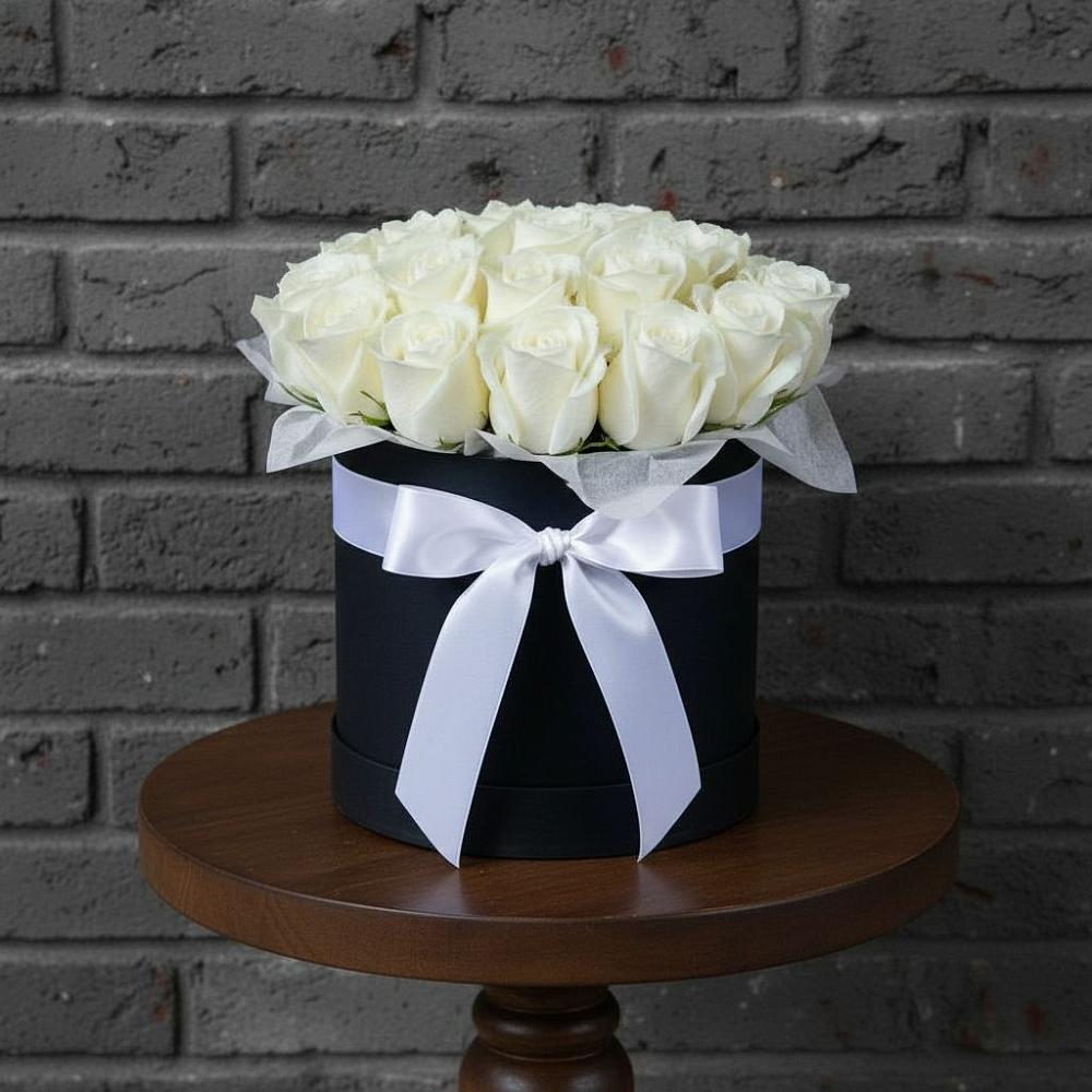 Цветочная композиция из Розы в шляпной коробке в Ерзовке