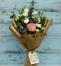 Букет цветов из:  Розы и Лизиантусы в Ерзовке