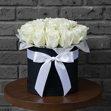 Цветочная композиция из Розы в шляпной коробке в Ерзовке